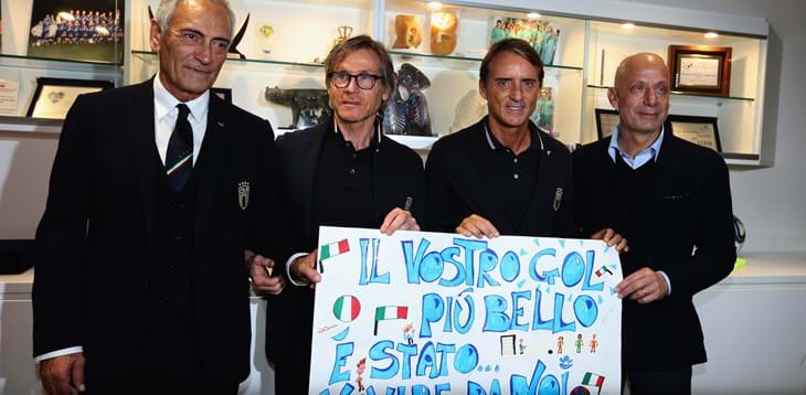 La Nazionale in visita al Bambino Gesù regala un sorriso a tanti bambini
