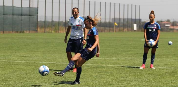 Azzurrine pronte all’esordio. Sbardella: “Il sogno è qualificarci per il Mondiale”