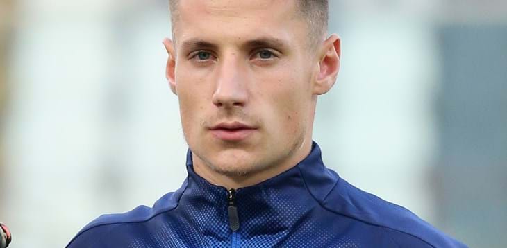 Il lampo di Andrea Pinamonti illumina il pomeriggio buio del Genoa