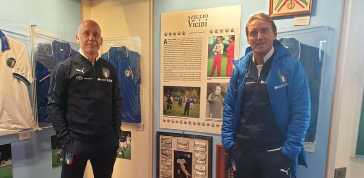 Roberto Mancini e Gianluca Vialli a sorpresa in visita al Museo del Calcio