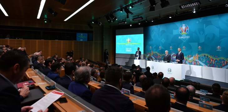 Grande attesa per il sorteggio: a Bucarest presenti Gravina, Brunelli e il Ct Mancini