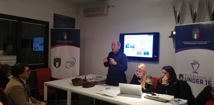 Incontro con le società di calcio femminile.