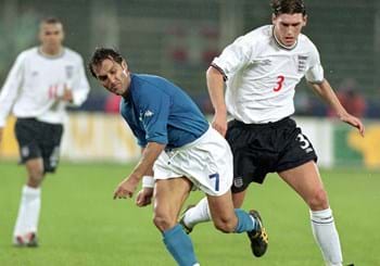 Buon compleanno ad Angelo Di Livio che compie 52 anni!