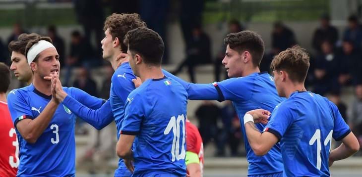 The Azzurrini are ready to take on the French. Two new additions: Piccinini and Ciervo