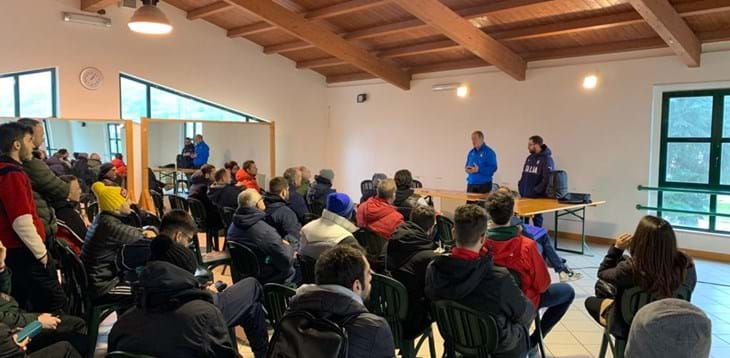 CORSI INFORMATIVI “GRASSROOTS LIVELLO E” PER ASPIRANTI “DIRIGENTI ATTIVITÀ DI BASE”, OPERANTI NELLE SCUOLE DI CALCIO