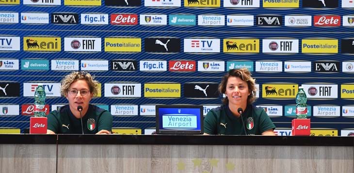 Linari e Giacinti sono già proiettate verso la gara con la Bosnia: “Vogliamo onorare la maglia azzurra”