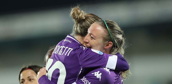 La Fiorentina ribalta il Milan e trova ancora la Juve: domenica la finalissima