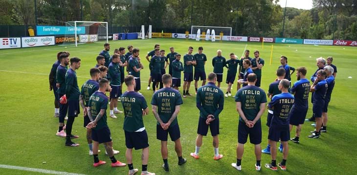 Gli Azzurri si sono radunati a Roma, in serata il trasferimento a Coverciano