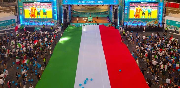 L'Italia fa sognare i tifosi: grande festa al Uefa Festival, Piazza del Popolo e Fori Imperiali in delirio