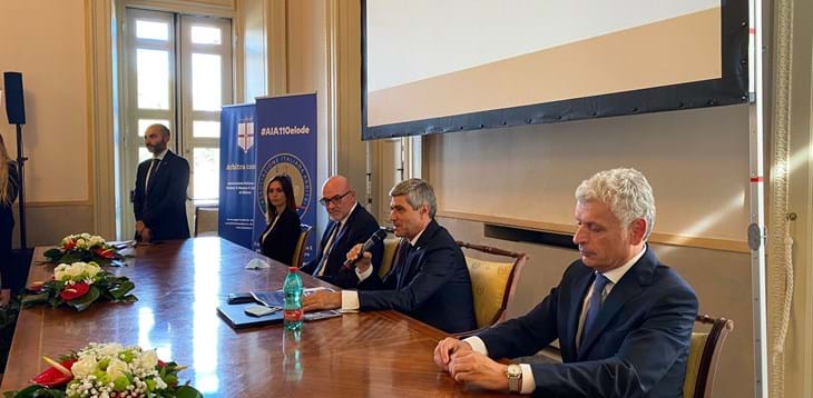 Presentato il nuovo logo dell’AIA. Trentalange: “Un mix tra presente, passato e futuro