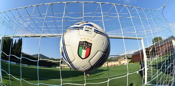 Le interviste a Cristiano Lucarelli e Vanni Sartini, le pillole di storia del calcio: disponibile il nuovo Notiziario