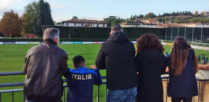 Una giornata Azzurra per una famiglia ospite all’allenamento della Nazionale col contest del Museo del Calcio