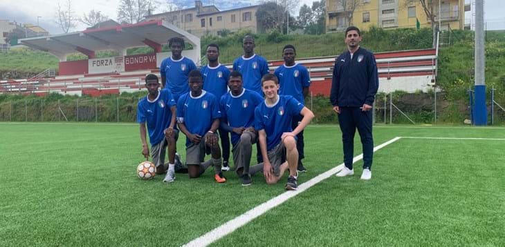 Progetto Rete REfugee TEams, anche in Sardegna l'attività di integrazione attraverso il calcio