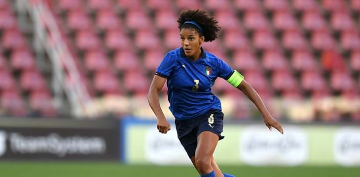 Gama tra ‘Hall of Fame’ e professionismo: “Orgogliosa di aver contribuito alla crescita del calcio femminile”