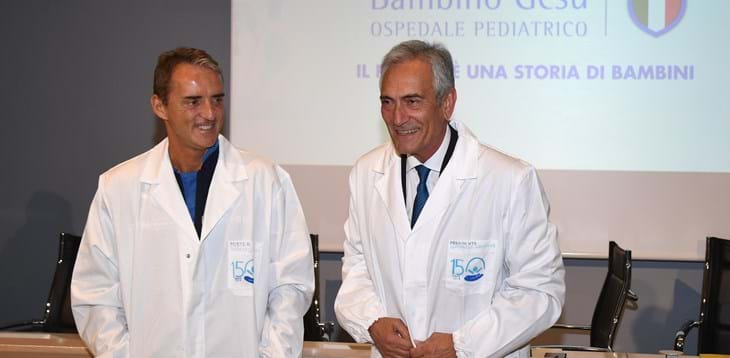 Emozioni, ricordi e riconoscimenti: diverse iniziative nel primo giorno di raduno degli Azzurri a Coverciano