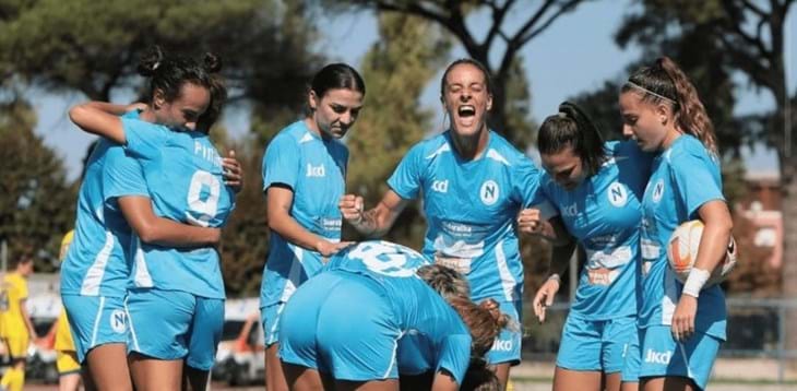 Il Napoli batte il Chievo ed è primo in solitaria, poker per Brescia e Cittadella, storica vittoria del Trento