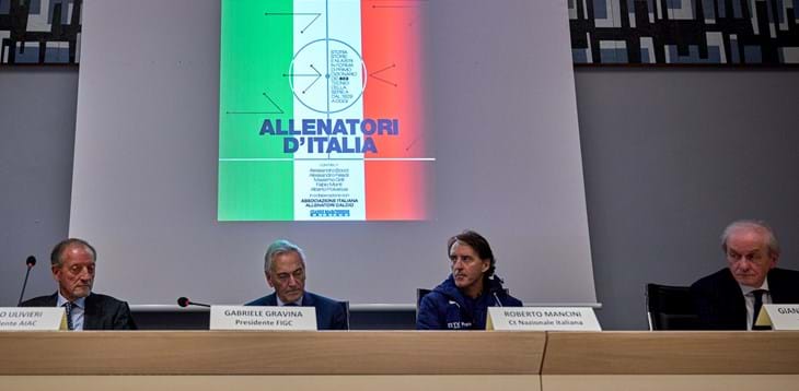 Presentato a Coverciano il libro sugli ‘Allenatori d’Italia’. Gravina: “Un’opera che mancava”