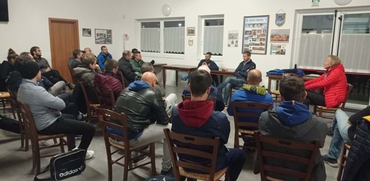Lunedì 14 novembre si è concluso il Corso Informativo “Grassroots Level E – Entry” rivolto a Istruttori che operano nell’Attività di Base delle Società Affiliate alla FIGC
