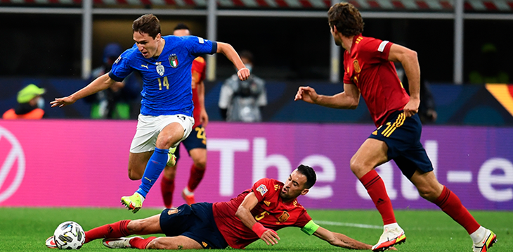 A Enschede il 40° confronto con le “Furie Rosse” che sono avanti 12 vittorie a 11 (16 i pareggi) Baloncieri il bomber, David Silva il calciatore più presente nel confronto diretto.