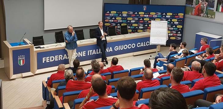 Un docente d’eccezione nell’aula magna di Coverciano: gli allievi UEFA A e UEFA Pro a lezione da Massimiliano Allegri