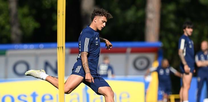 The opener against France is approaching. Esposito: