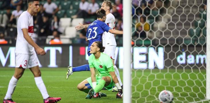 Italy get their first win in Euro qualification beating Turkey 2-0