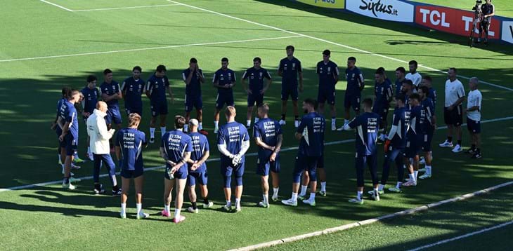 Prosegue il cammino verso EURO 2024: 27 convocati per le gare con Malta e Inghilterra, prima chiamata per Udogie