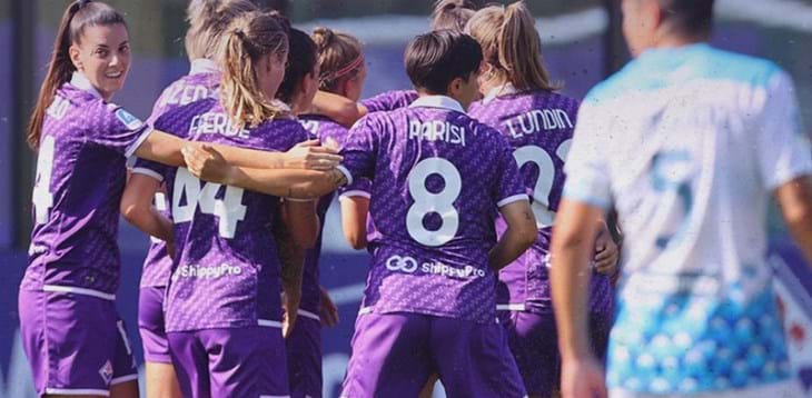 La Fiorentina gioisce con due rigori nella prima al Viola Park, l’Inter piega il Sassuolo 2-1