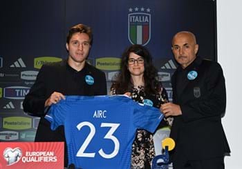Gli Azzurri scendono in campo con AIRC per fare un Gol per la Ricerca con il 4-5-5-2-1