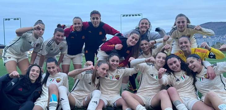 La Roma vince a Firenze e consolida il primato. L’Inter supera l’Arezzo e raggiunge la Juve al secondo posto