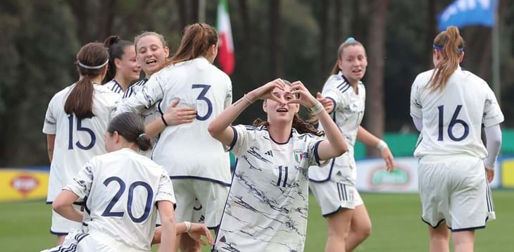 Azzurrine da applausi, 2-2 nella prima amichevole con la Francia. Dessì: “Le ragazze stanno crescendo”