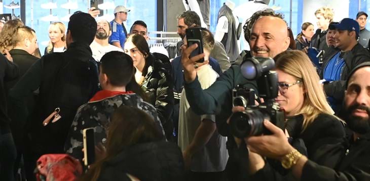 Altro bagno di folla per gli Azzurri all'adidas Store di New York City