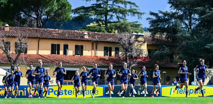 Qualificazioni EURO 2025: ultimo allenamento a Coverciano per le Azzurre, poi la partenza per la Finlandia
