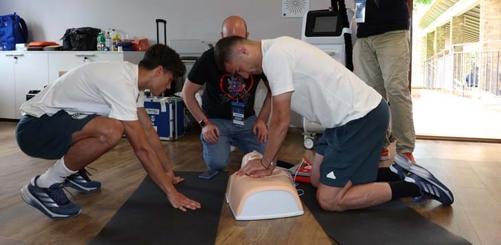 Gli Azzurri ‘a lezione’ per la rianimazione cardiopolmonare, De Carli: “Sono incontri fondamentali”