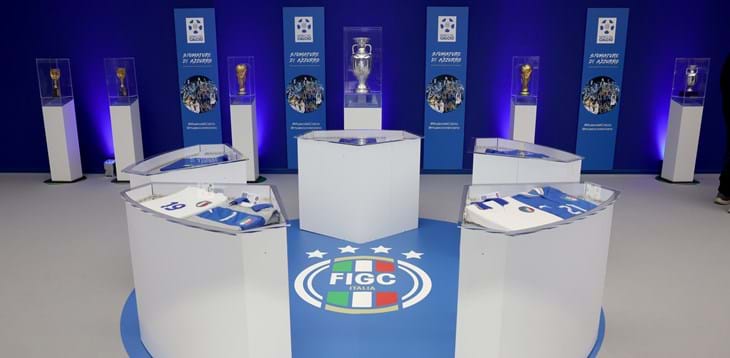 A Iserlohn c'è 'Sfumature di Azzurro', la mostra itinerante del Museo del Calcio. L'esposizione all'interno di Casa Azzurri