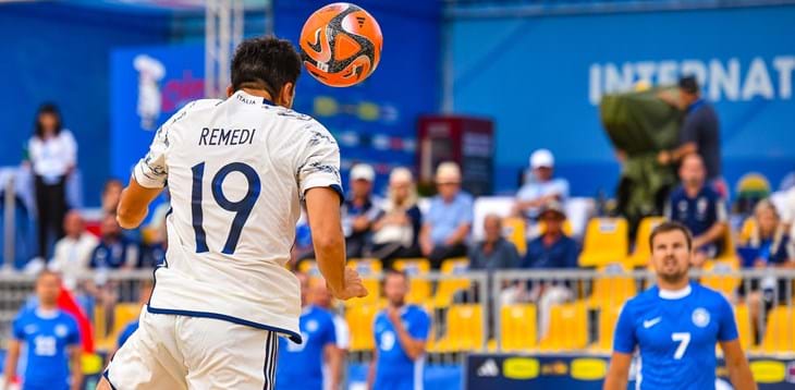 International Beach Soccer Tirrenia 2024, è un esordio amaro per gli Azzurri: l’Estonia passa ai tiri di rigore