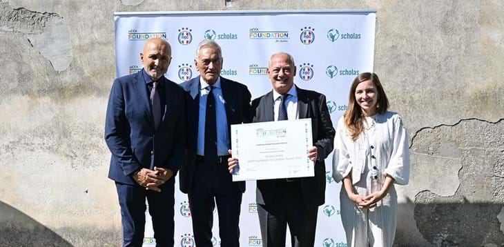 Al progetto 'Zona Luce' il premio UEFA Foundation For Children Award. Gravina: