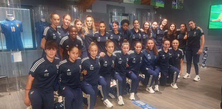 Sulle orme delle grandi campionesse azzurre: le ragazze della Nazionale Under 16 in visita al Museo del Calcio
