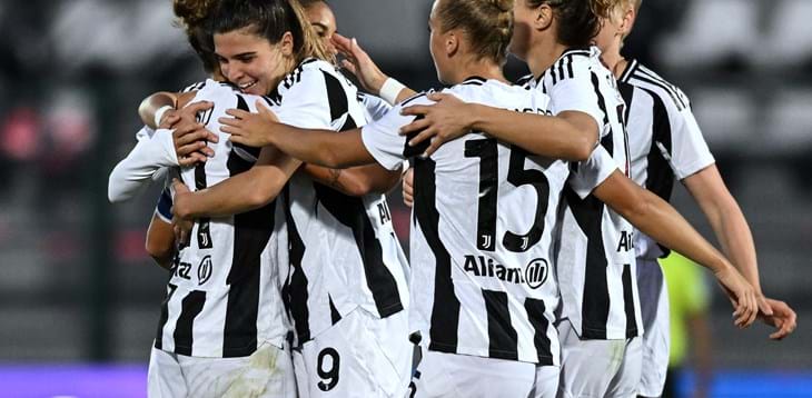 La Juventus batte il Milan e allunga in vetta, Fiorentina ko con la Roma. Primo hurrà del Sassuolo