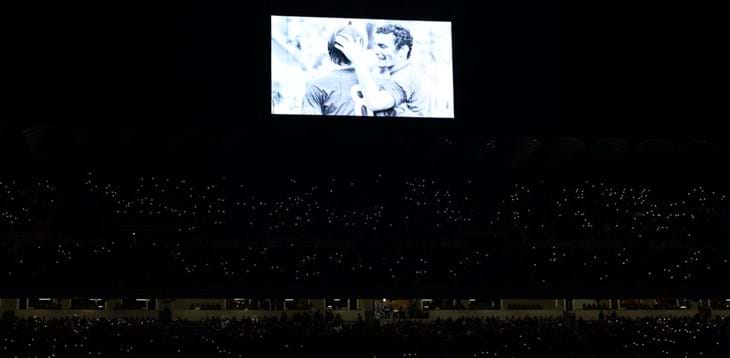 I 68.000 del ‘Meazza’ rendono omaggio a Gigi Riva: prima del match con la Francia il tributo a 'Rombo di Tuono'