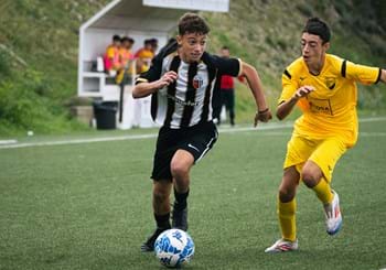 Giuseppe Sirocchi, il bomber dell'Ascoli partito dai campetti di Venagrande: "Puntiamo a vincere lo scudetto"