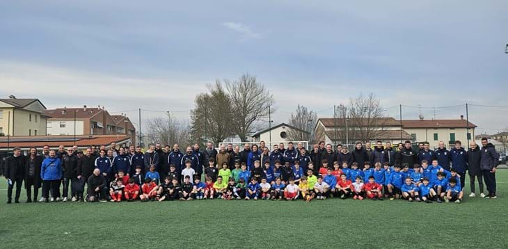 Corsisti da Coverciano e Esordienti del Parma all'allenamento del lunedì del CFT di Parma