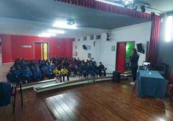 Educare insieme: genitori e tecnici protagonisti del workshop "Lo stele di conduzione del genitore efficace"