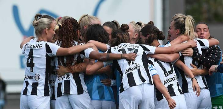 La Juventus batte 2-1 la Roma e vede lo Scudetto più vicino, il Napoli perde e non allunga sulla Sampdoria