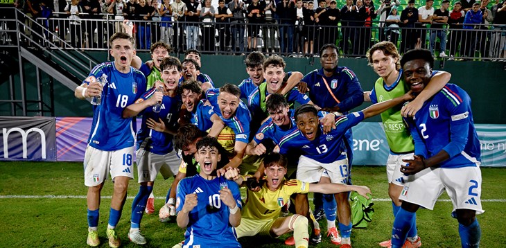 Europeo, una strepitosa Italia vola in semifinale: 4-2 all’Inghilterra a Rrogozhinë. Favo: