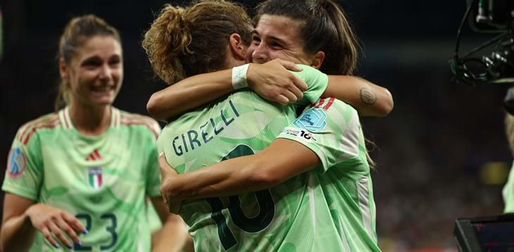 Cristiana Girelli e Sofia Cantore tra le 30 nominate per il Pallone d'Oro: premiazione il 22 settembre a Parigi