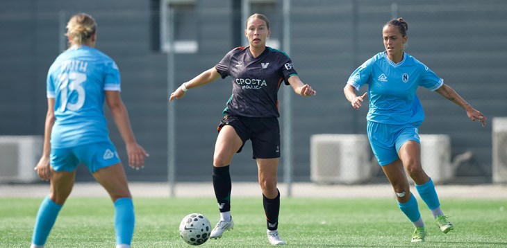 Napoli Women prima squadra qualificata agli ottavi di finale: cinque gol della squadra di Sassarini al Venezia. Domenica le altre partite