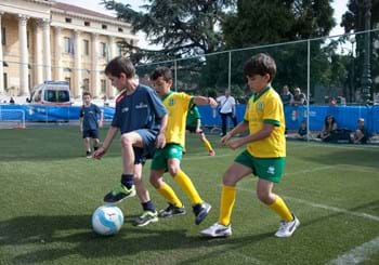 Stasera al ‘Bentegodi’ l’omaggio a Luca Toni e la consegna delle targhe alle Scuole Calcio
