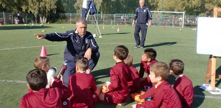 Giocandocela alla grande: nuove idee per i piccoli amici