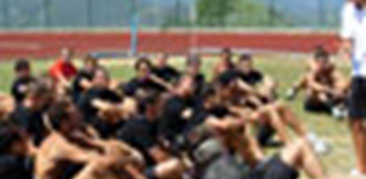 ARBITRI E ASSISTENTI A LEZIONE DI CALCI PIAZZATI GLI ALLENAMENTI MONITORATI A DISTANZA